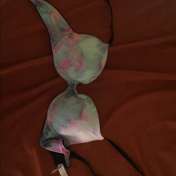Pink bra - Picture 5 of 5